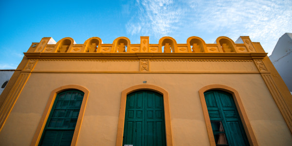 Pintar Fachadas de Casas Unifamiliares / Chalets en Alicante · Restauración de Fachadas