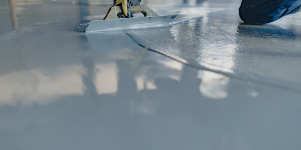 Pintar Fachadas de Naves Industriales, Fábricas y Almacenes en Alicante · Pavimentos para Pintado de Parkings