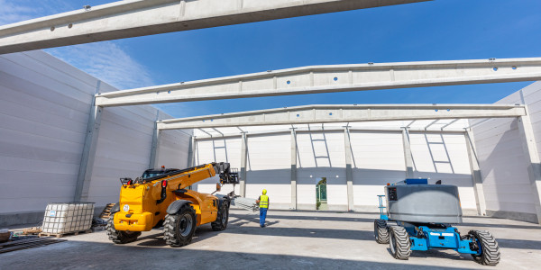 Pintar Fachadas de Naves Industriales, Fábricas y Almacenes en Alicante · Pintar Construcción de Obra Nueva